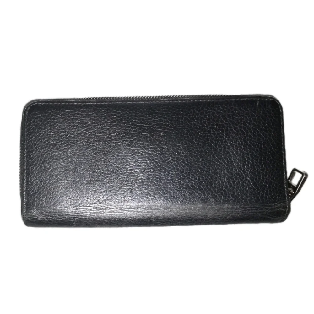Louis Vuitton sleek black